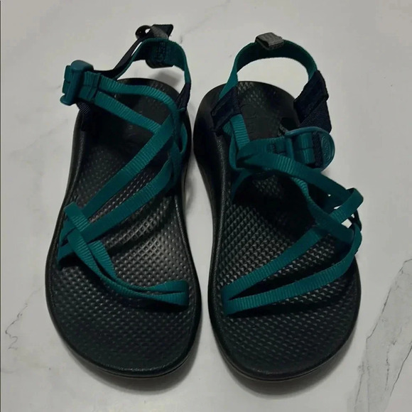 Chaco sandals - Picture 1 of 4